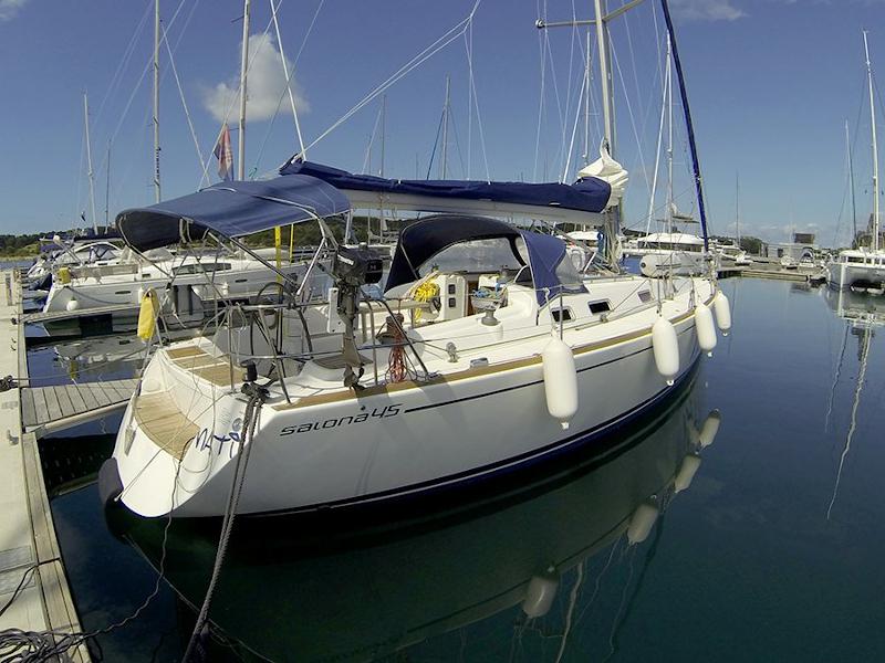Book yachts online - sailboat - Salona 45 - Nati - rent