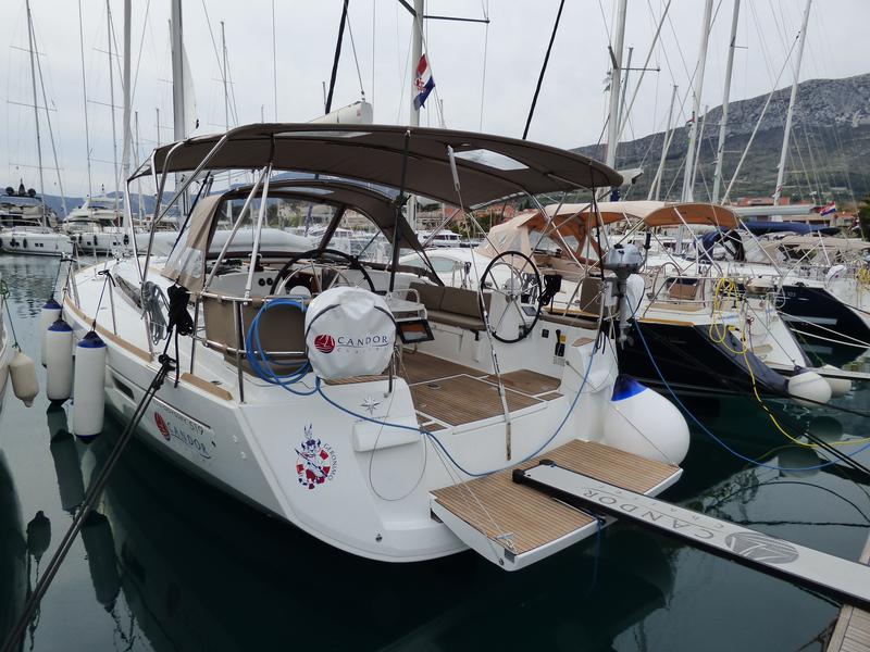 Book yachts online - sailboat - Sun Odyssey 519 - Geronimo - rent