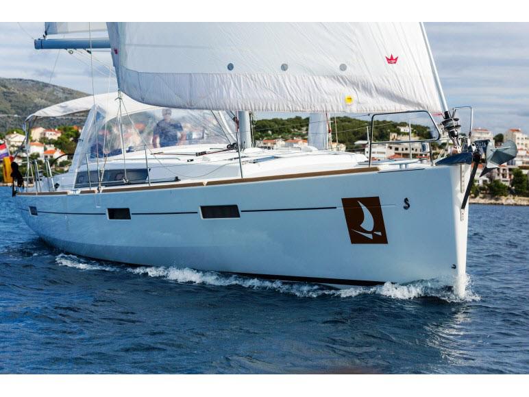 Book yachts online - sailboat - Beneteau Oceanis 45 - Maverick - rent