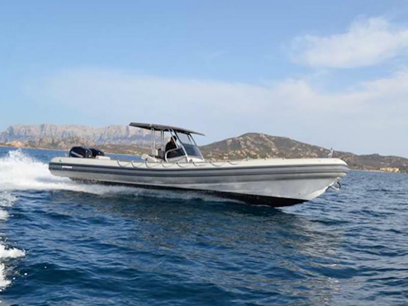 Book yachts online - motorboat - Novamarine RH 1000 - Mario - rent