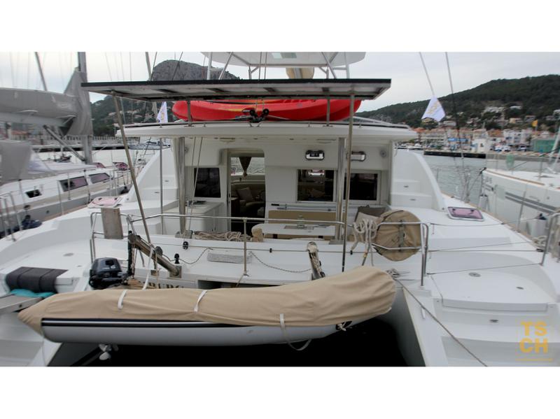 Book yachts online - catamaran - Lagoon 440 - Aina - rent