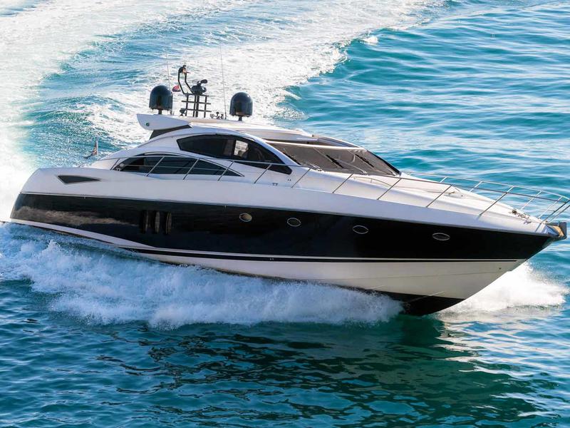 Book yachts online - motorboat - Predator 72 - Glorious - rent