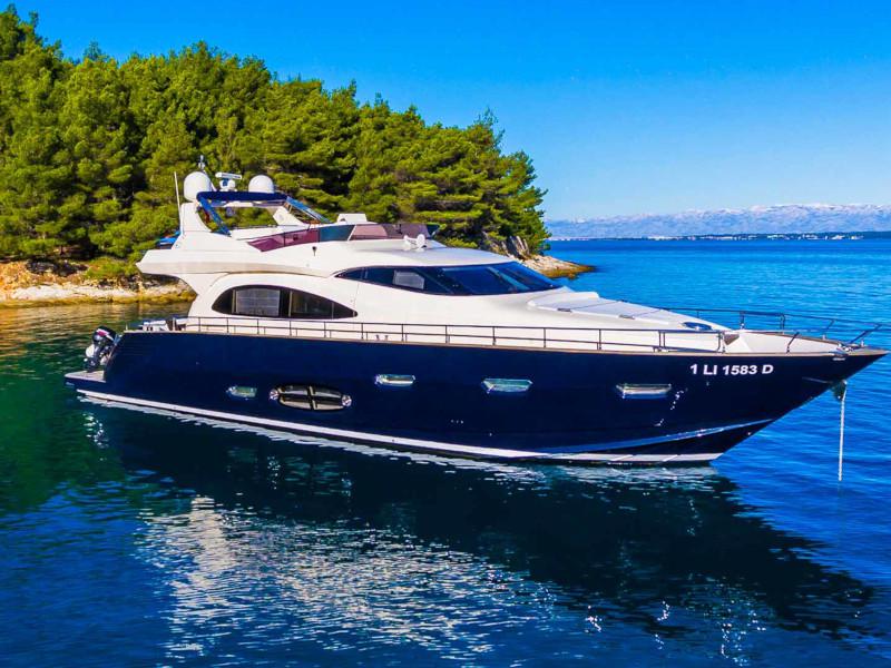 Book yachts online - motorboat - Cayman 70 - Secret Life - rent