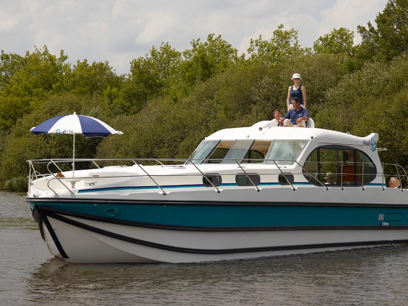 Book yachts online - motorboat - Estivale Sixto - LE CONSTANCE - rent