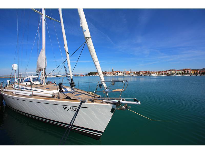 Book yachts online - sailboat - Swan 62 - Glisse - rent
