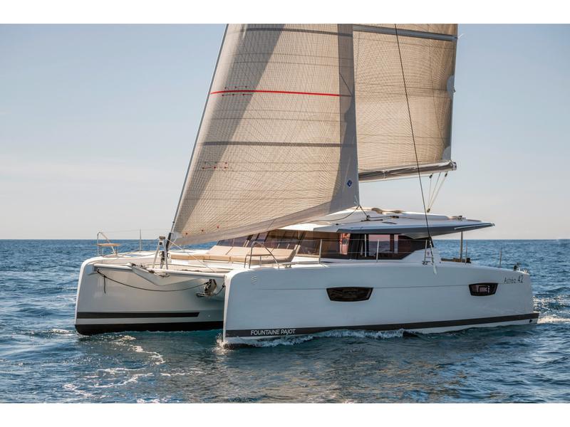 Book yachts online - catamaran - Astréa 42_2021 - SY_2067 - rent