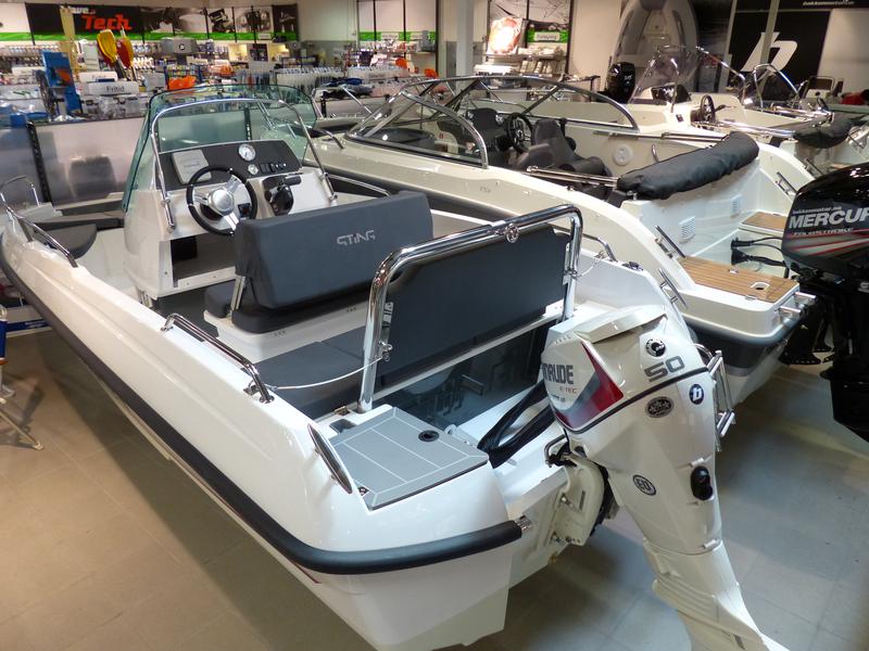 Book yachts online - motorboat - Sting 485S - Sting - rent