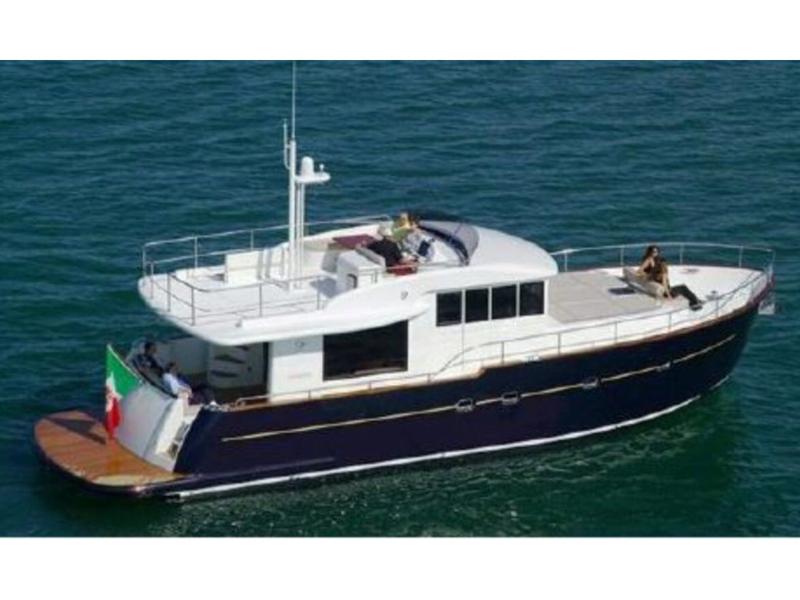 Book yachts online - motorboat - Maine 530 - Big Ben - rent