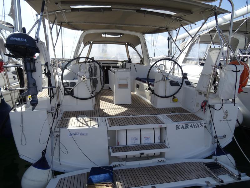 Book yachts online - sailboat - Oceanis 38 - Karavas - rent