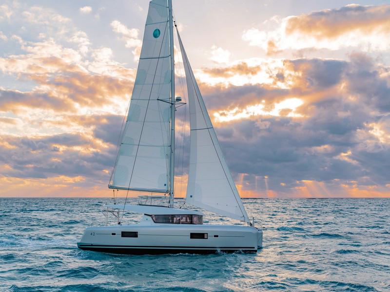 Book yachts online - catamaran - Lagoon 42 - Magan - rent