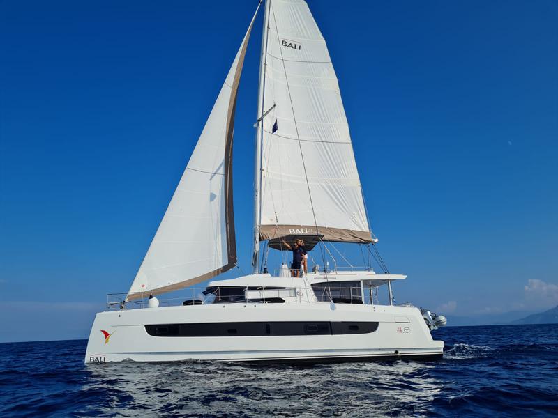 Book yachts online - catamaran - Bali 4.6 (Gen+A/C+WM) - Roma - Premium line - rent