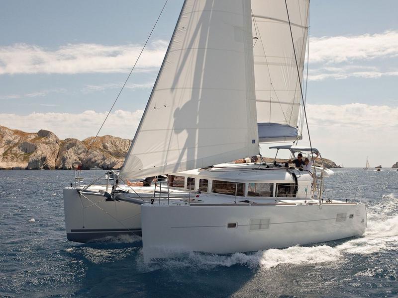 Book yachts online - catamaran - Lagoon 400 S2 - Adorable - Standard line - rent
