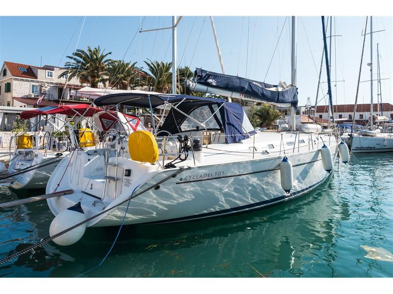 Book yachts online - sailboat - Cyclades 50.5 - LEA - rent