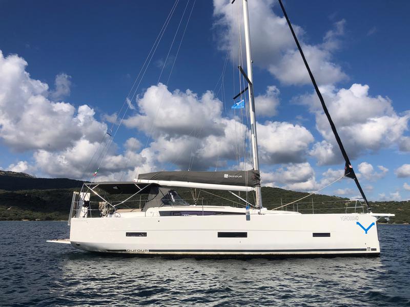 Book yachts online - sailboat - Dufour 430 Grand Large - Billywig - rent