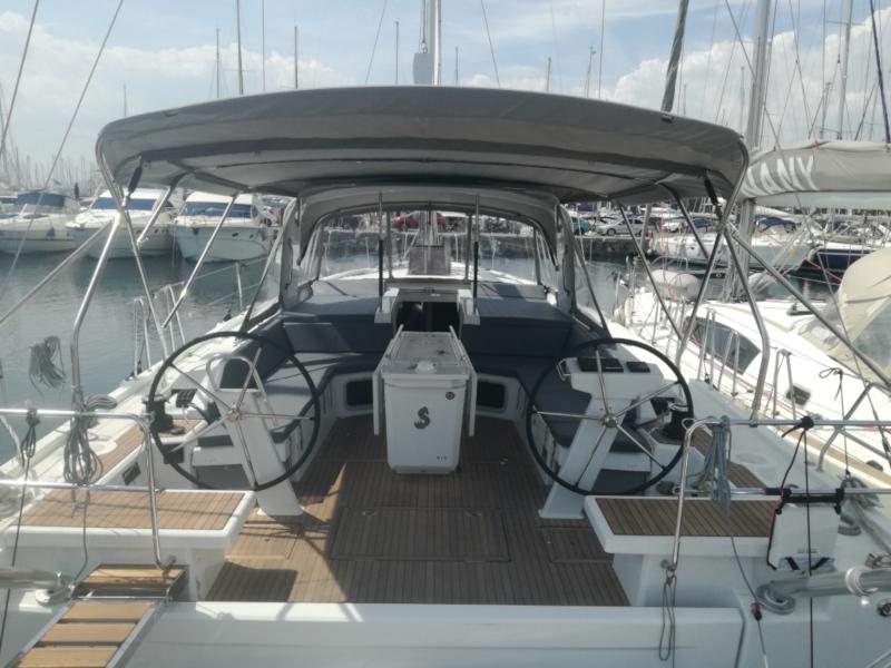 Book yachts online - sailboat - Oceanis 51.1 - Aeolian Muse - rent