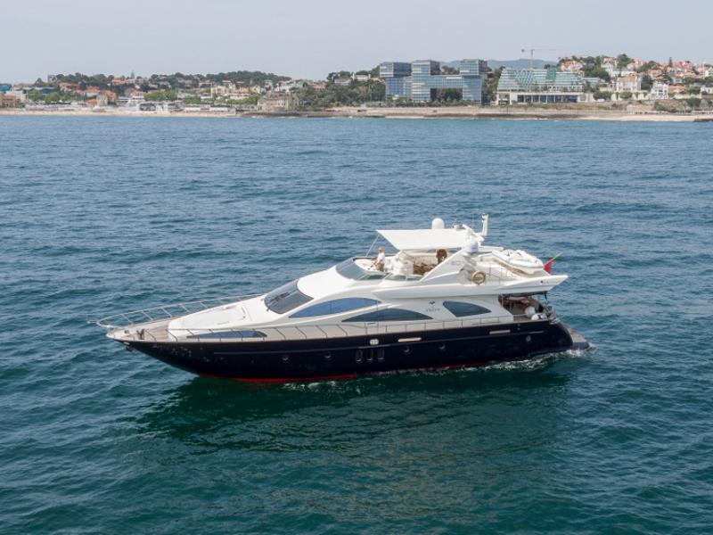 Book yachts online - motorboat - Azimut 80 - Seafree - rent