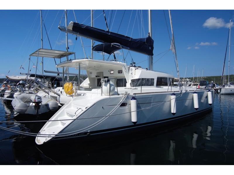 Book yachts online - catamaran - Lagoon 440 (4+2 cab) - OCEANUS - rent