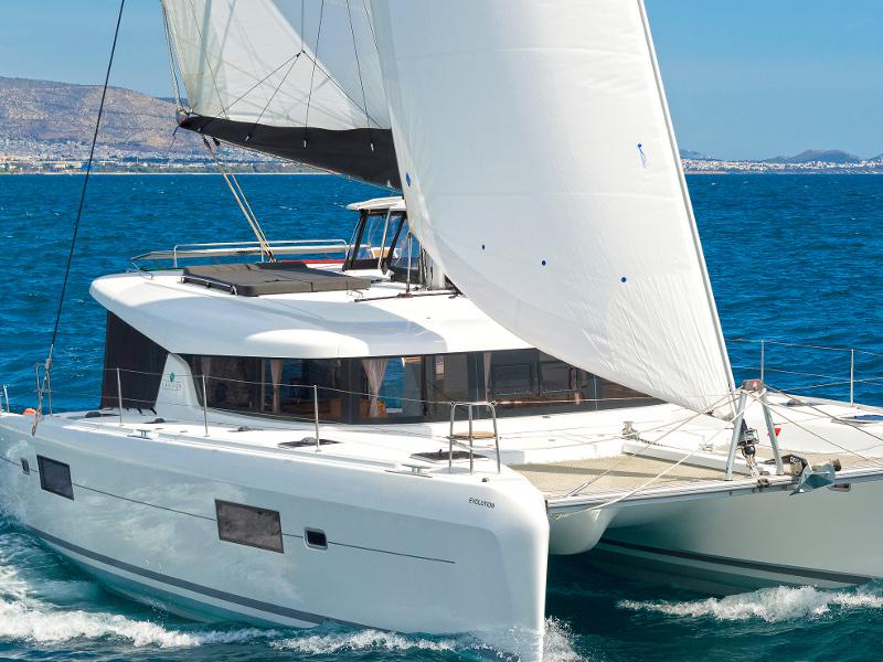 Book yachts online - catamaran - Lagoon 42 - Evolution II - rent