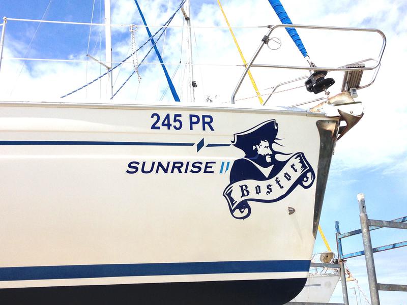 Book yachts online - sailboat - Bavaria 34 - Sunrise II (Chartplotter in cockpit) - rent