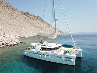 Book yachts online - catamaran - Lagoon 450  Flybridge - Grace - rent