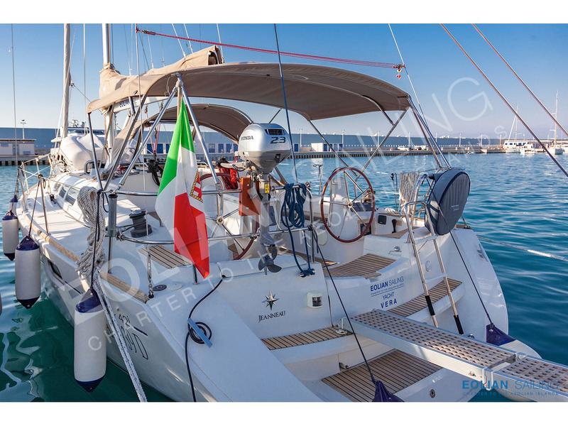 Book yachts online - sailboat - Jeanneau S.O. 42i - Vera (refitted in 2019, like new!) - rent