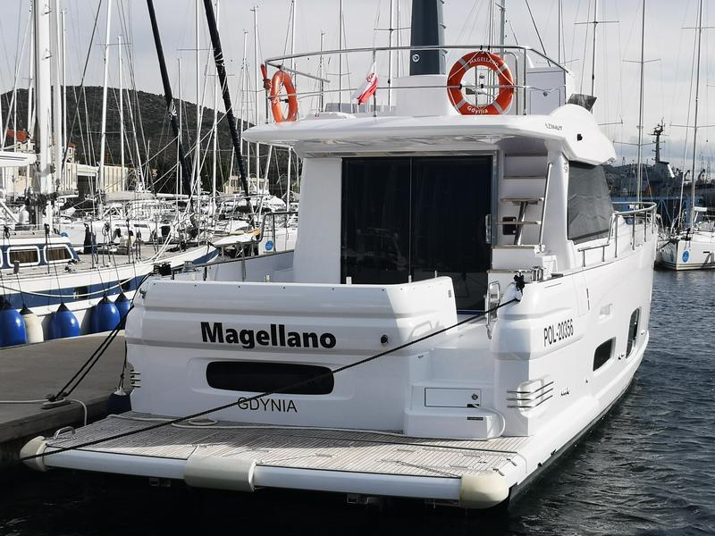 Book yachts online - motorboat - Azimut Magellano 53 - MAGELLANO - rent