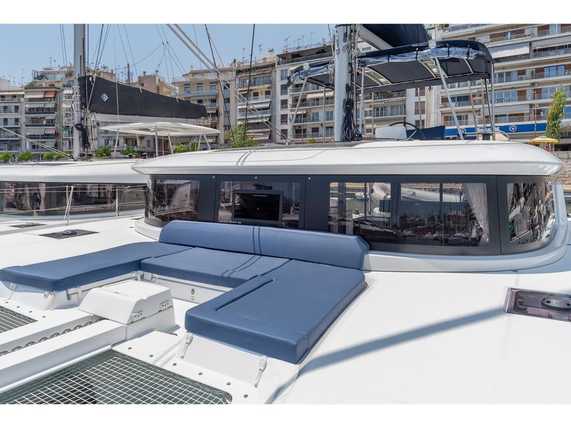 Book yachts online - catamaran - Lagoon 46 - Anastasia - rent