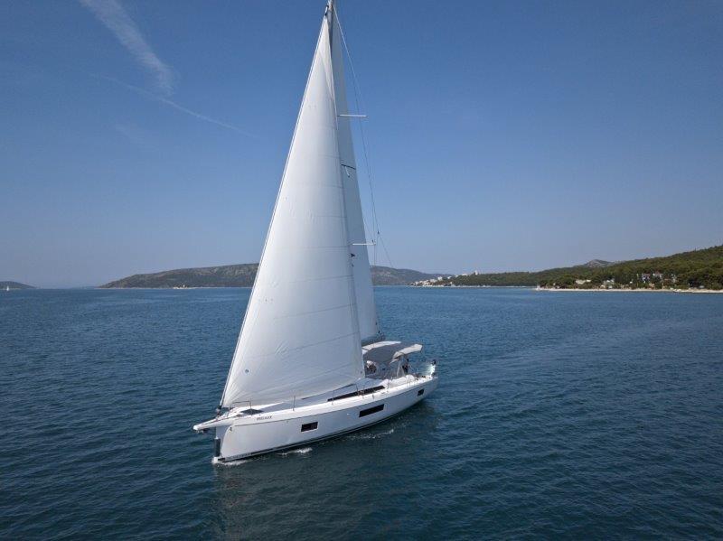 Book yachts online - sailboat - Oceanis 51.1 - MISS ALICE - AC and generator - rent