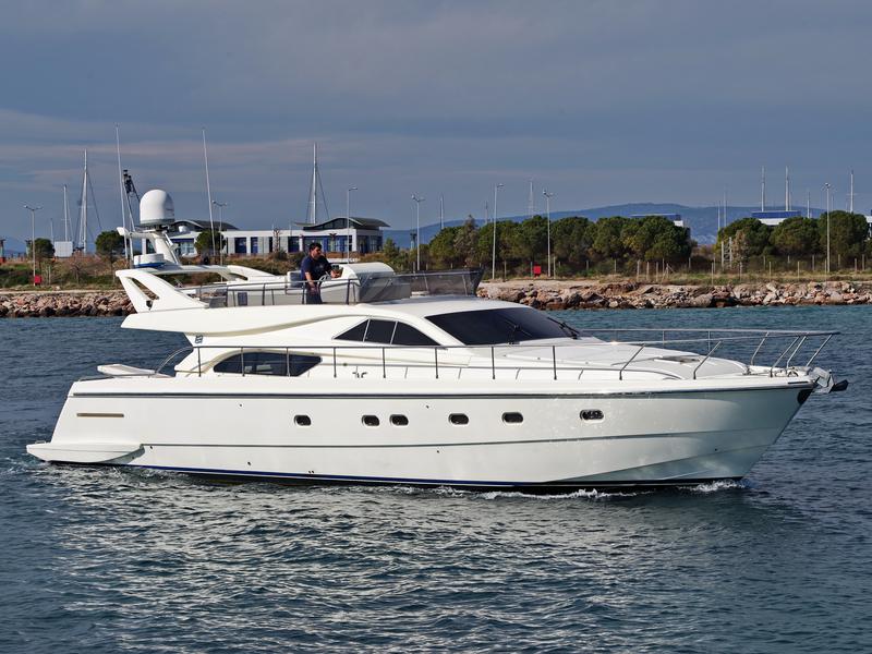 Book yachts online - motorboat - Ferretti 57 Fly Anniversary - Palmyra - rent