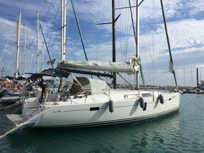 Book yachts online - sailboat - Hanse 445 - Luna dei mari - rent
