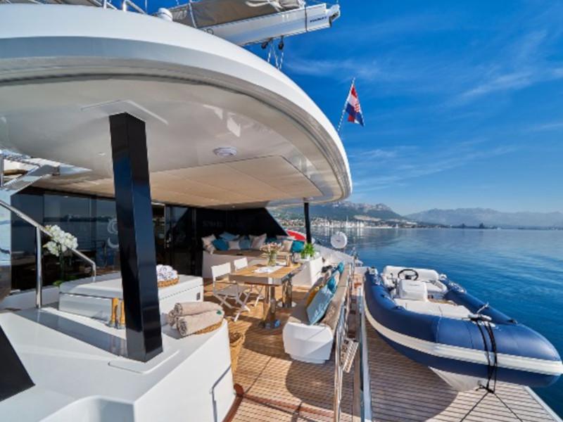 Book yachts online - catamaran - Sunreef 60 - SINATA - rent