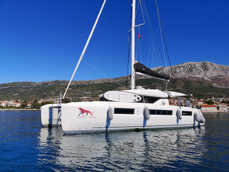 Book yachts online - catamaran - Lagoon 50 - ADRIATIC LEOPARD  - rent