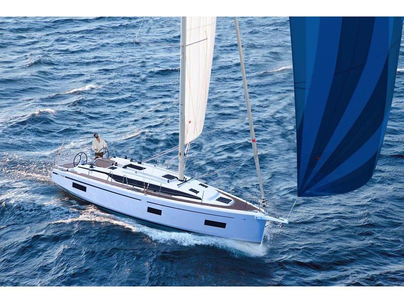 Book yachts online - sailboat - Bavaria C38 - Blue Note - rent