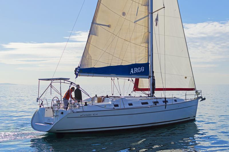 Book yachts online - sailboat - Beneteau 43.4 - Argo - rent
