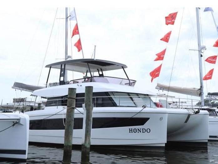 Book yachts online - powercatamaran - MY44 - Hondo - rent