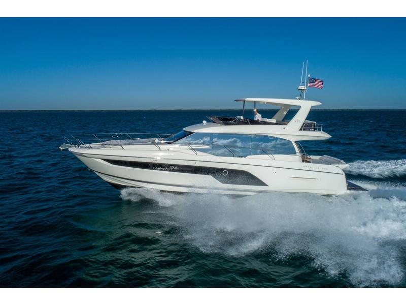 Book yachts online - motorboat - Prestige 590 Fly - no name - rent