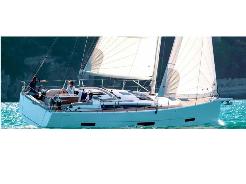 Book yachts online - sailboat - Dufour 390 Grand Large - Alex - rent