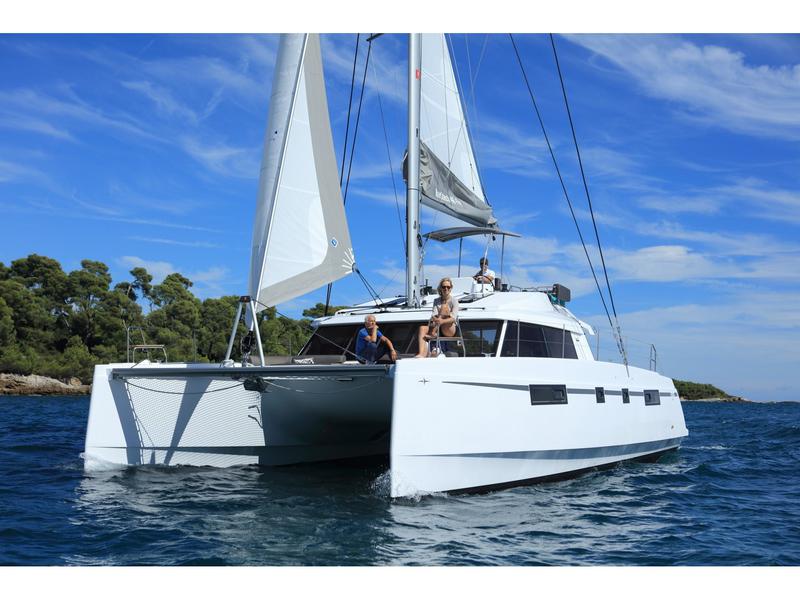 Book yachts online - catamaran - Nautitech 46 Fly - Sardinia II -air conditioned- - rent