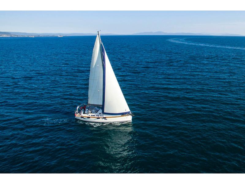 Book yachts online - sailboat - Sun Odyssey 44 i - SUN ODYSSEY 44i (2009) - VOL - rent
