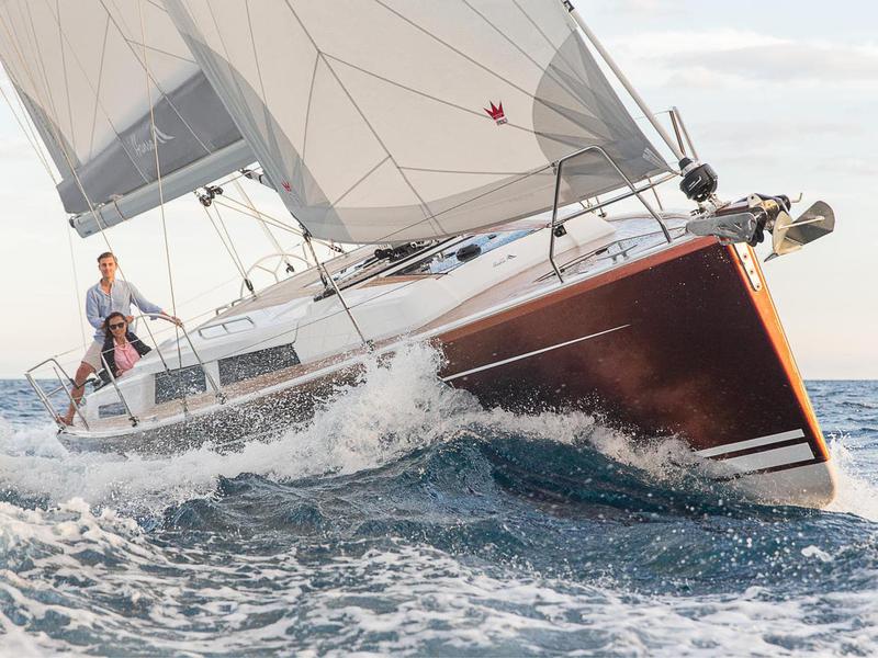 Book yachts online - sailboat - Hanse 388 - Atlas - rent