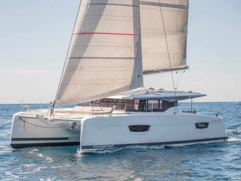 Book yachts online - catamaran - Astréa 42 - Gloria - rent