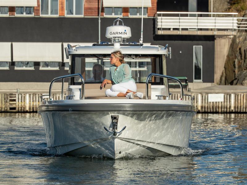 Book yachts online - motorboat - Nimbus Commuter 9 - STICH - rent