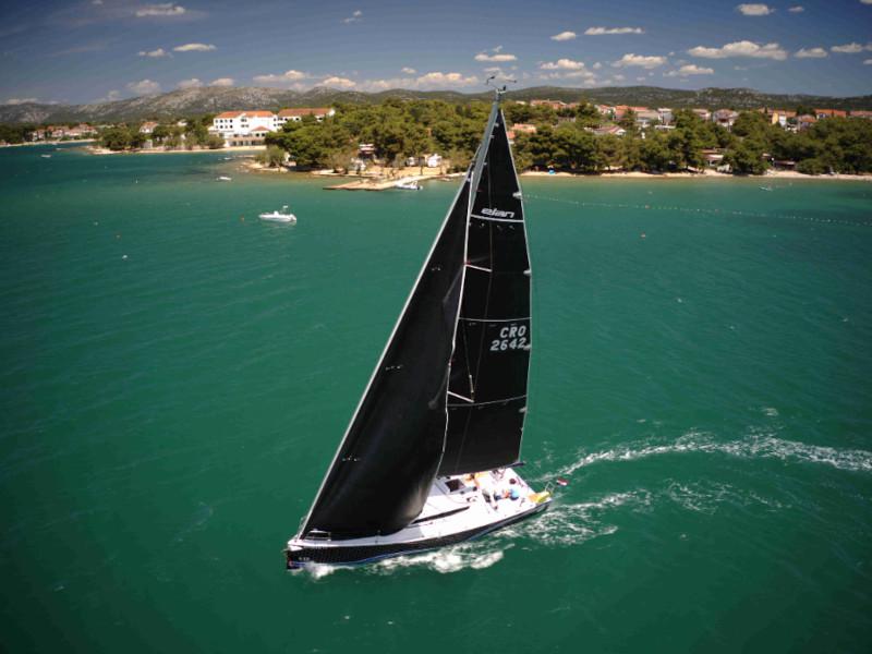 Book yachts online - sailboat - Elan E4 - Raptor - rent