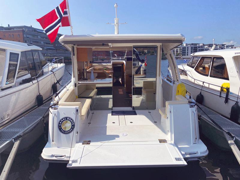 Book yachts online - motorboat - Greenline 39 - Helgeroa - rent