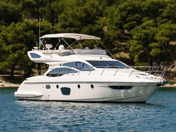Book yachts online - motorboat - Azimut 47 - Kecalu 3 - rent