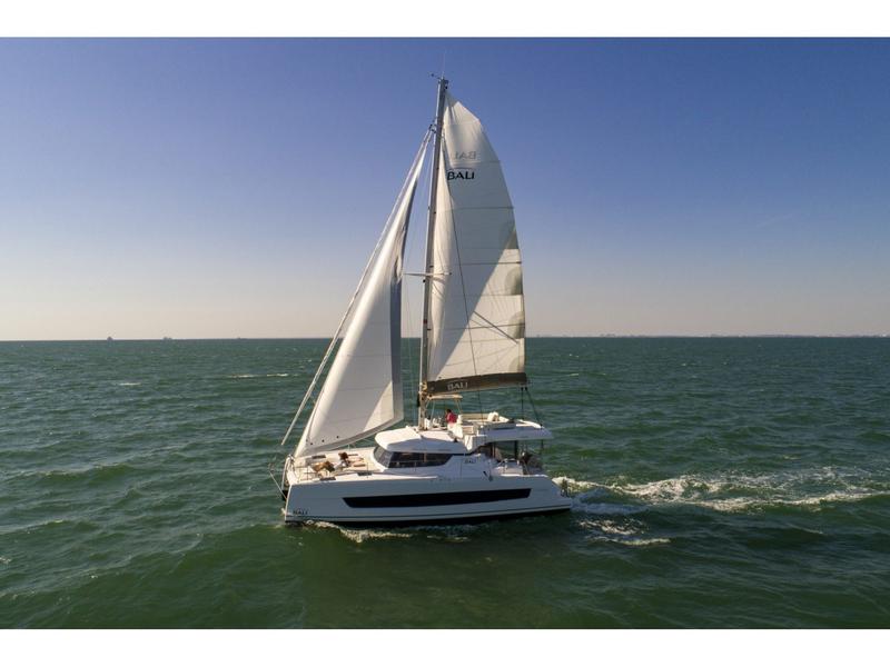 Book yachts online - catamaran - Bali Catspace - Freedom - rent