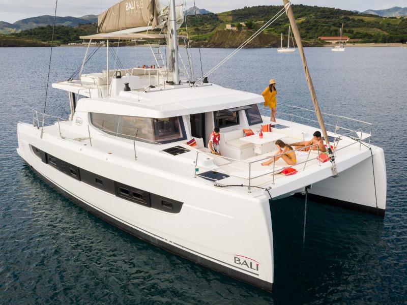 Book yachts online - catamaran - Bali 4.8 - no name - rent