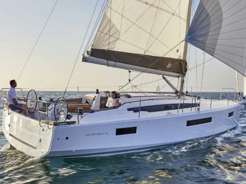 Book yachts online - sailboat - Sun Odyssey 410 - Evnia - rent