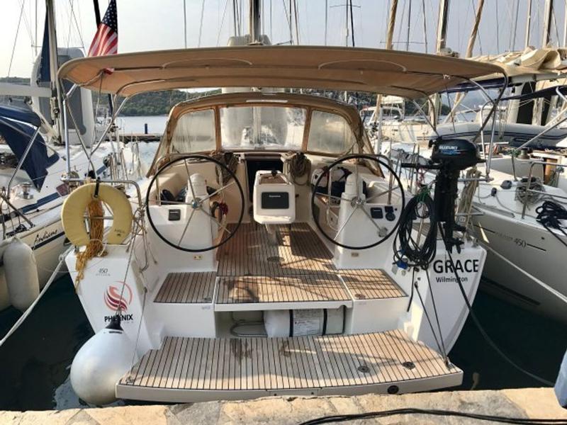 Book yachts online - sailboat - Dufour 450 Grand Large - Grace - rent