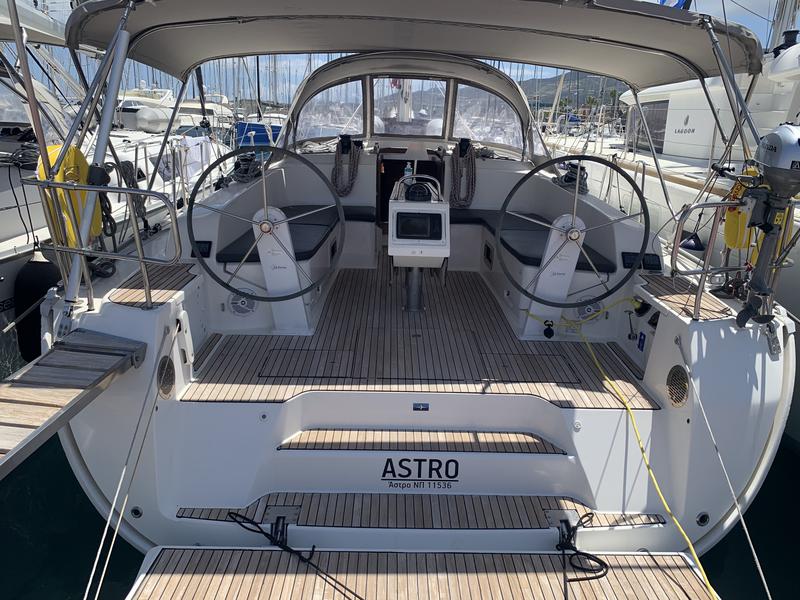Book yachts online - sailboat - Bavaria Cruiser 46 - Astro - rent
